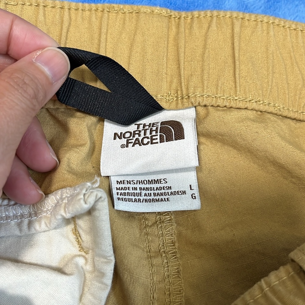 NWT The North Face Shorts - Picture 4 of 9